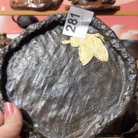 木有一点点的小姐姐