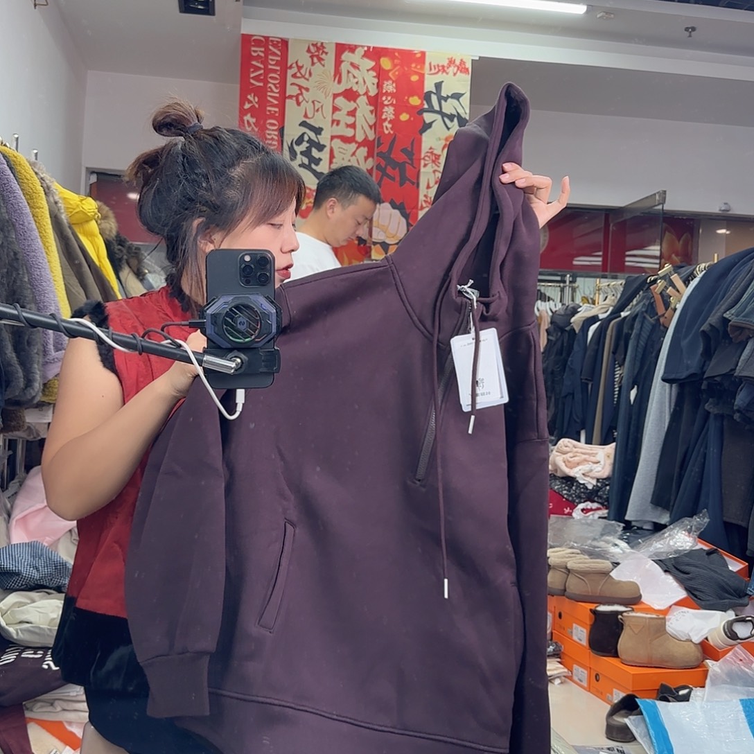 24430加绒紫色卫衣