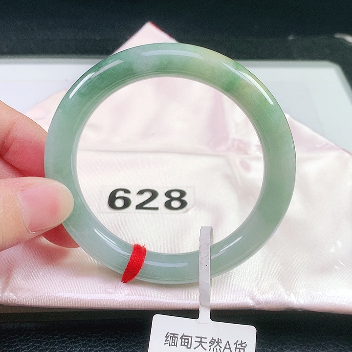 未镶嵌手镯（圆镯）翡翠628