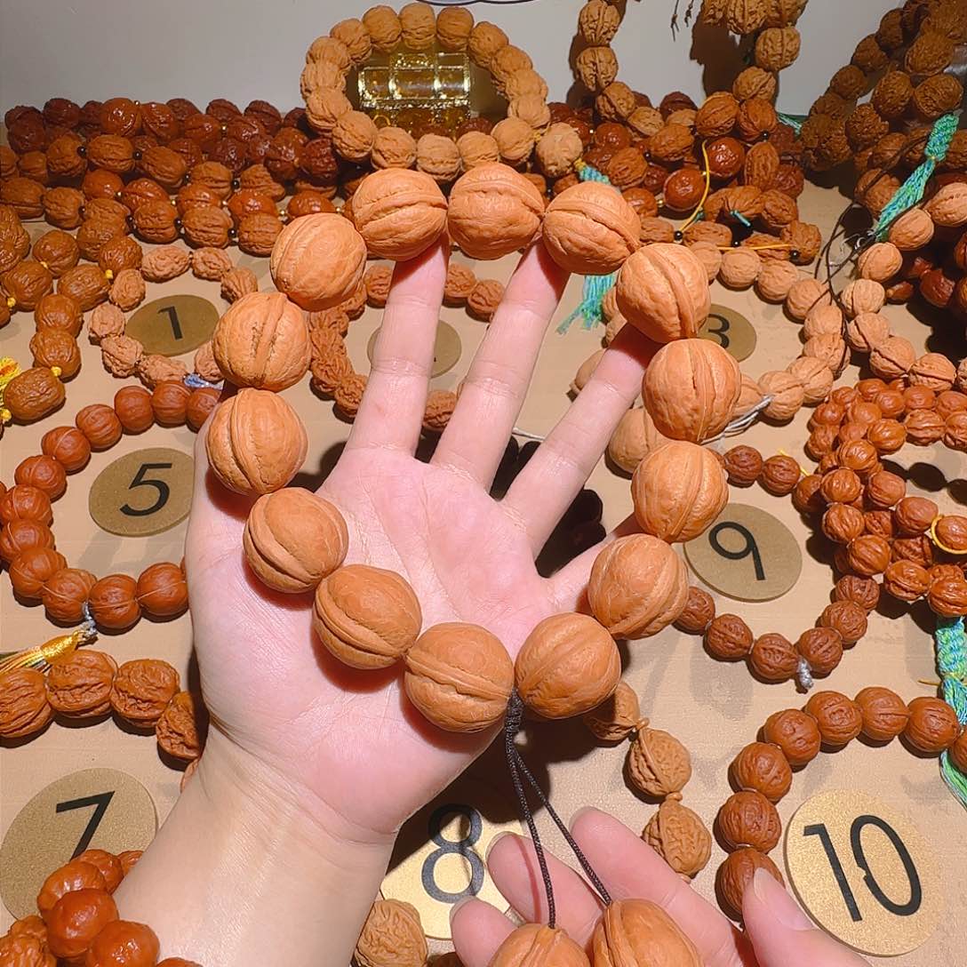 文玩核桃吊坠小鹅蛋