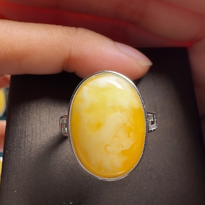 兰***姐蜜蜡银S925镶嵌戒指戒指