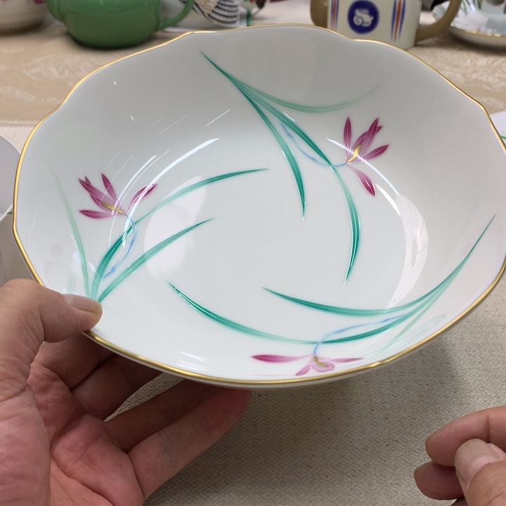 瓷片这些都是自己