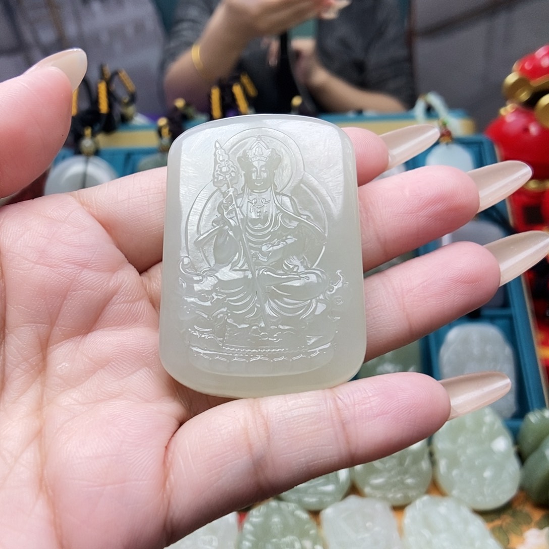 和田玉颈饰未镶嵌至***美