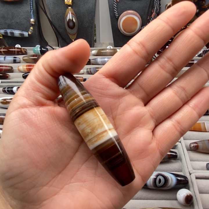 牧***羚玛瑙/玉髓未镶嵌颈饰