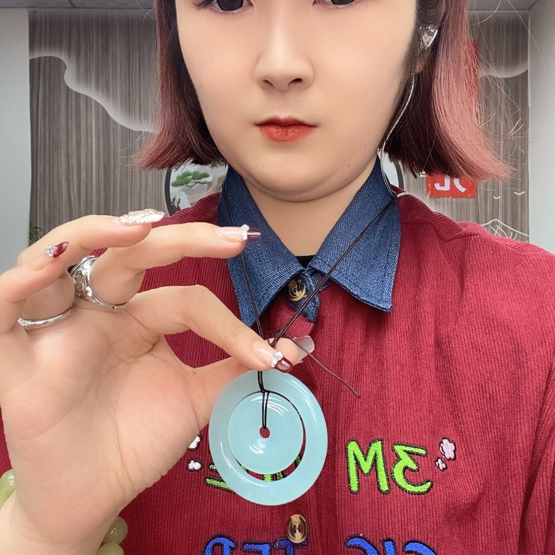 蛇纹石玉颈饰未镶嵌大*哥