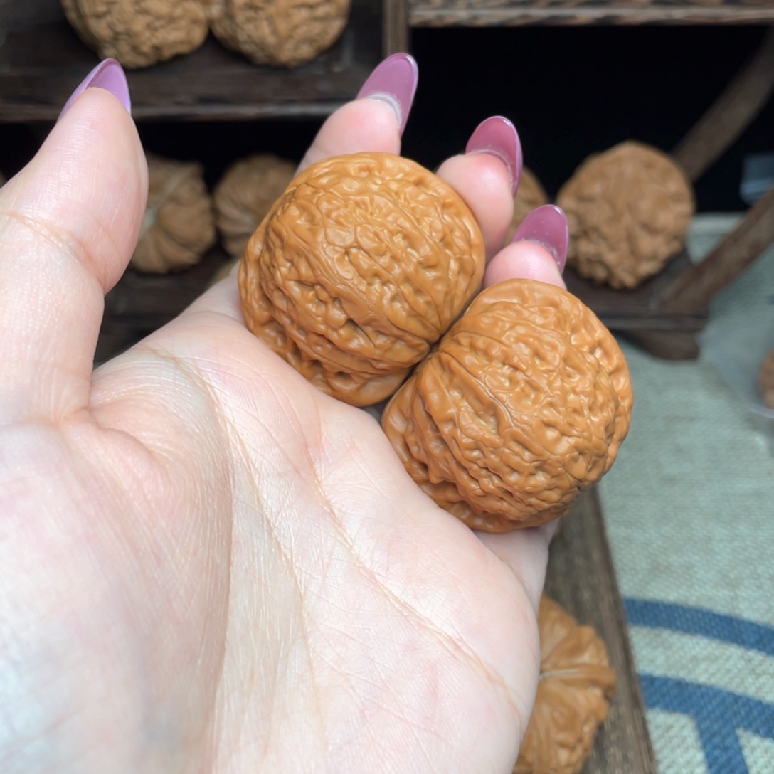 文玩核桃吊坠保***圆39铁锤