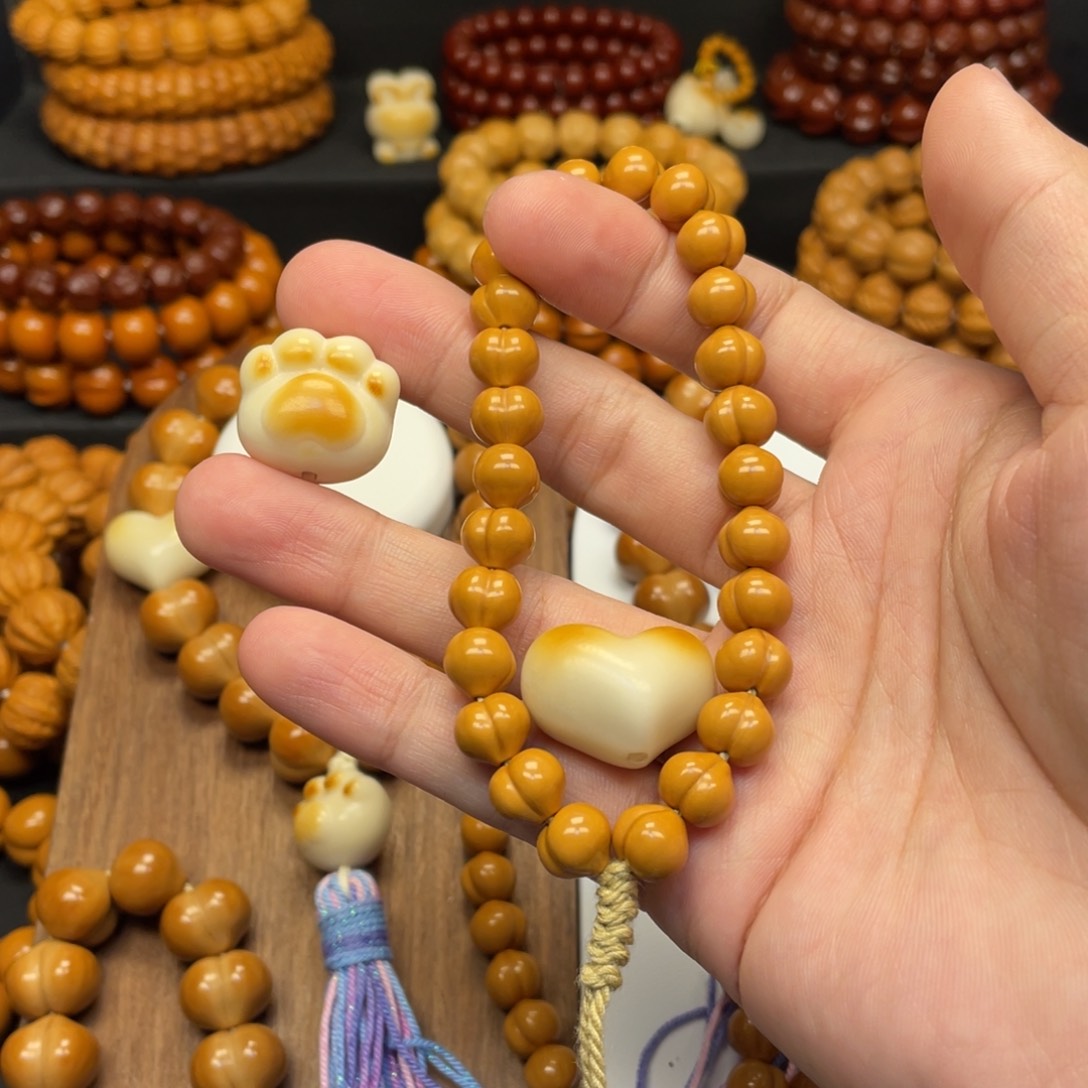 帝***猴头核桃吊坠猴头核桃全品屁桃