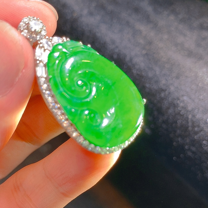 【闪购商品】翡翠颈饰银S925镶嵌翡翠