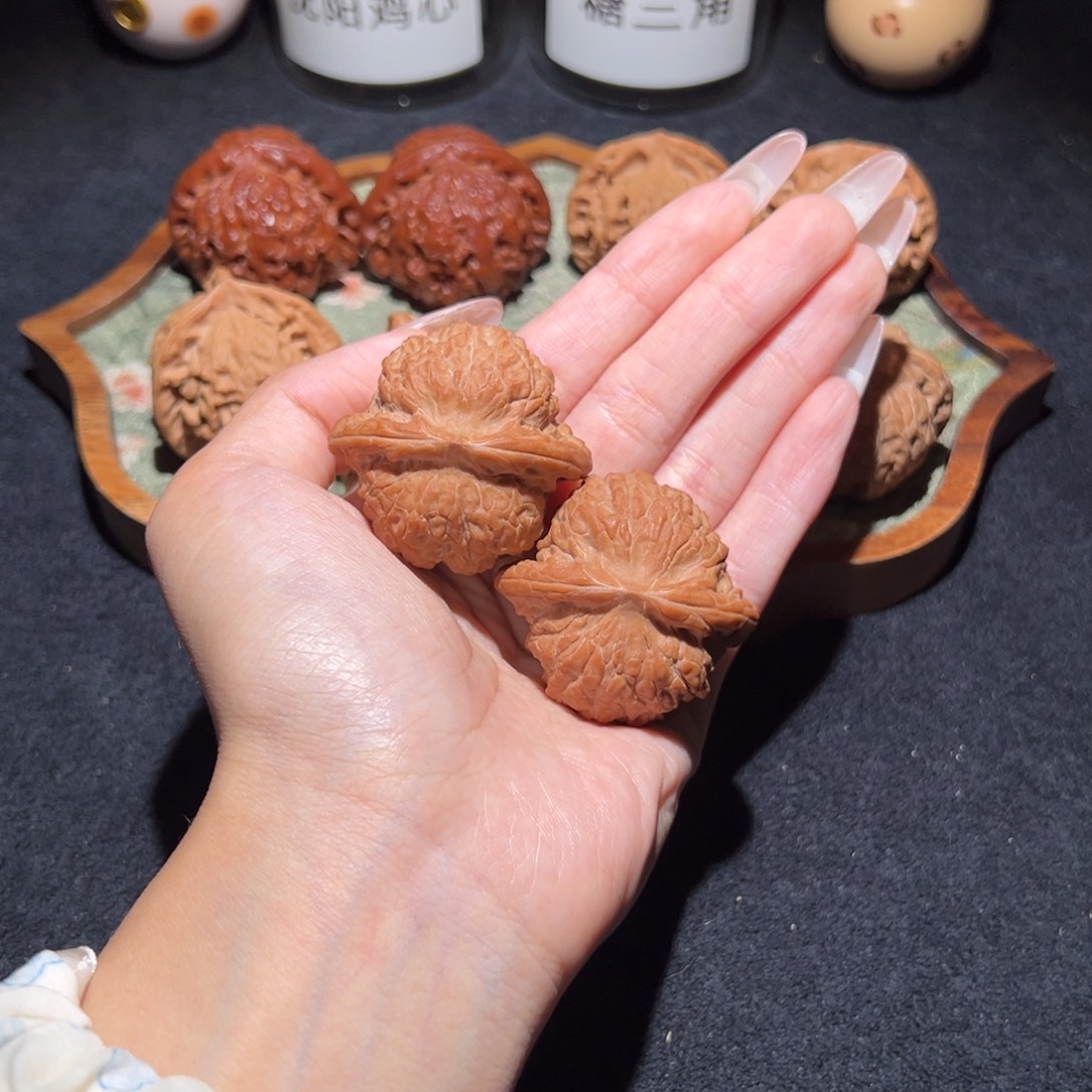 吊坠文玩核桃40血麒麟