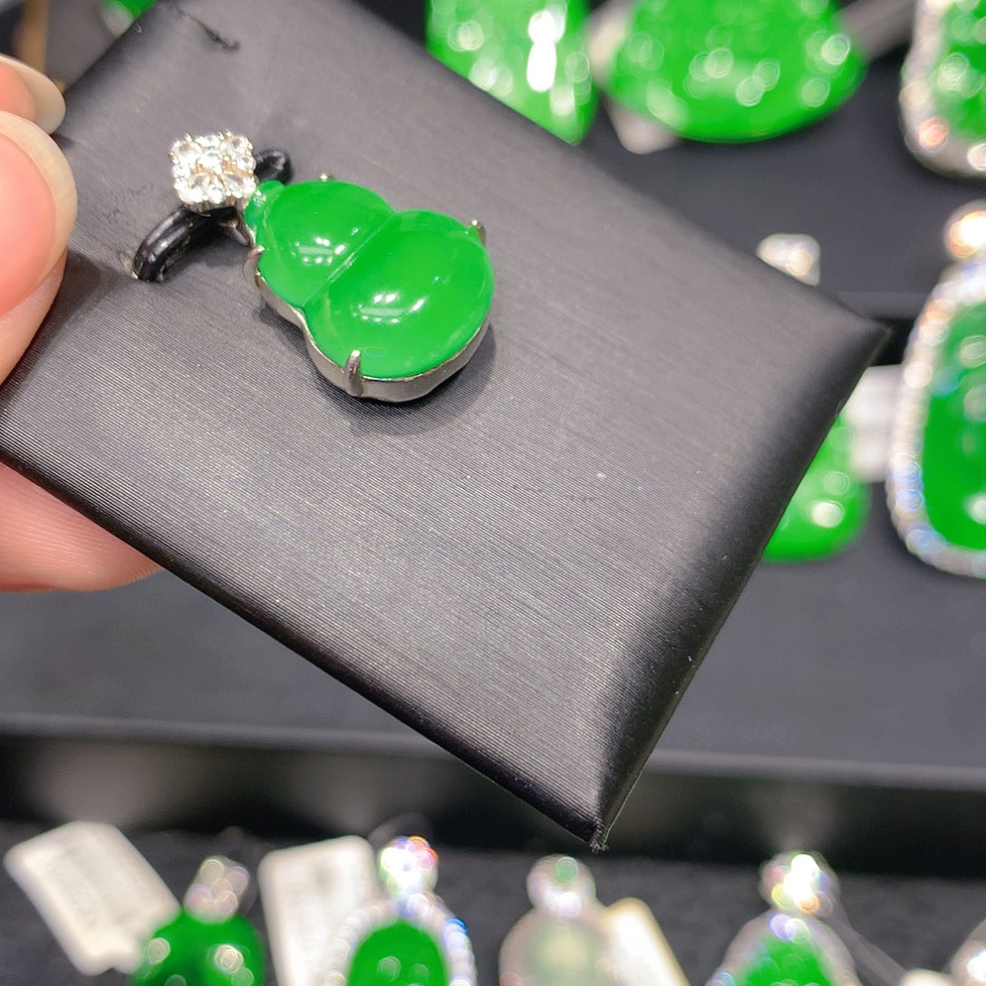 颈饰银S925镶嵌翡翠0002