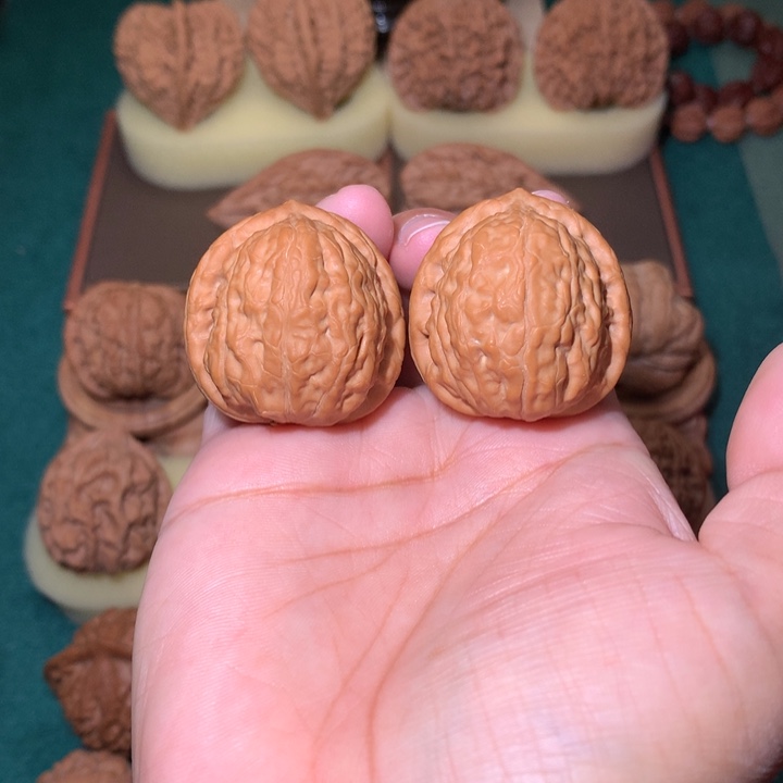 核桃文玩核桃把件平谷舍利