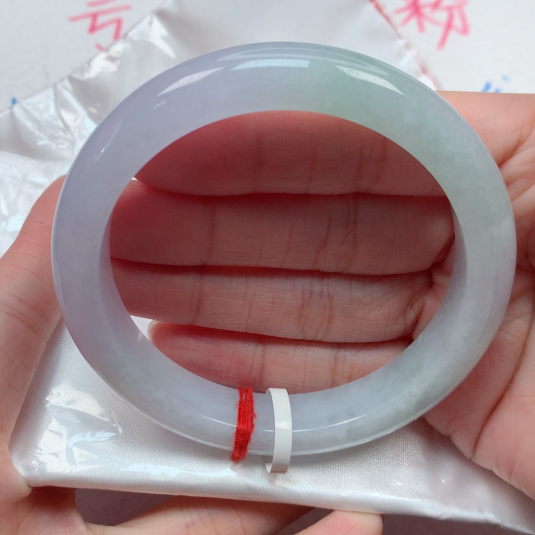 翡翠手镯未镶嵌60.5圈 半山水意境