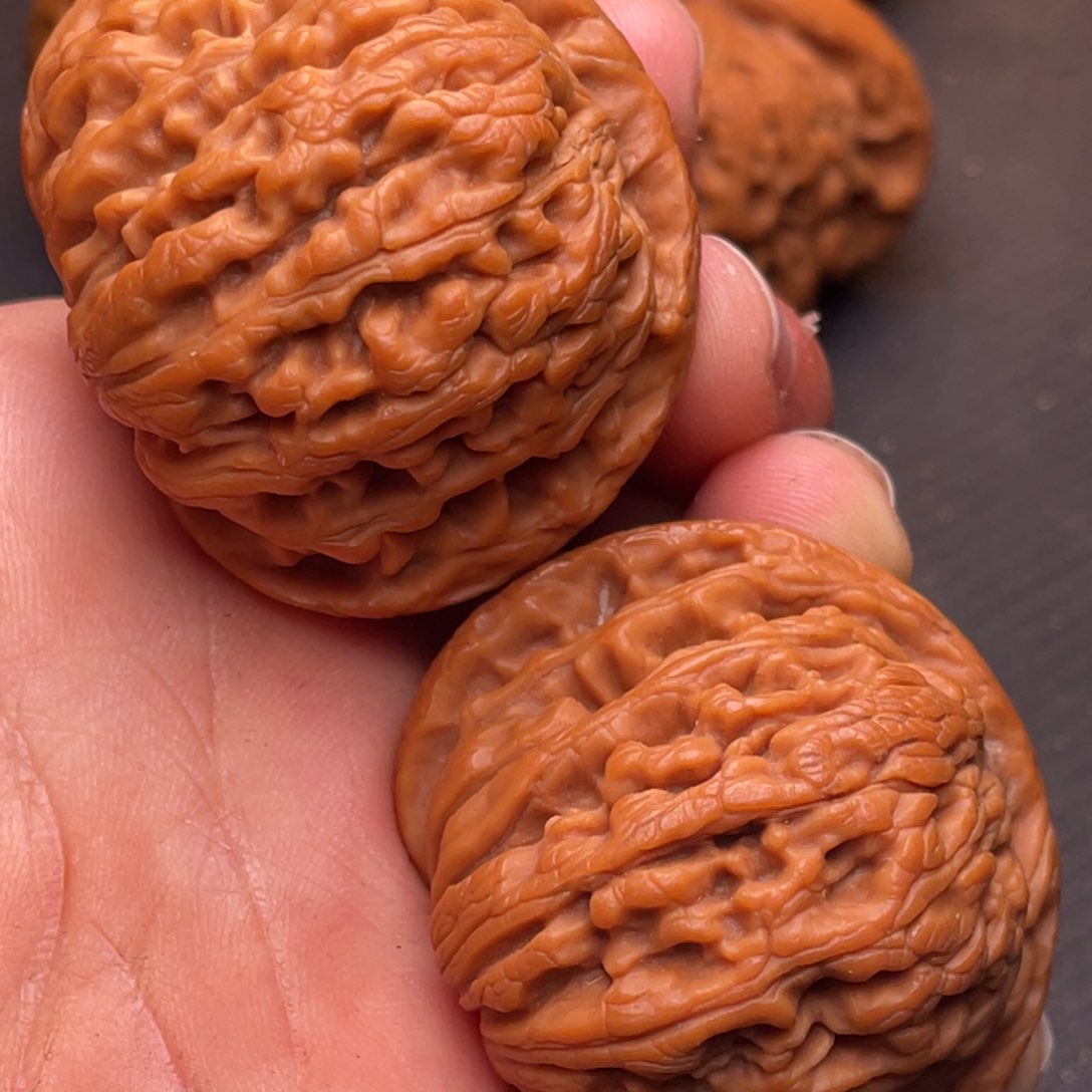 文玩核桃把件秦岭山脉核桃