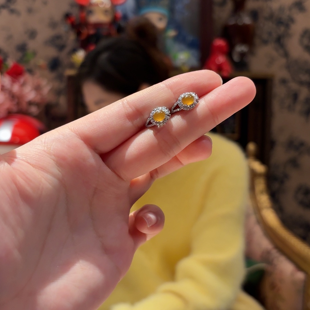 翡翠耳饰18K金镶嵌耳饰