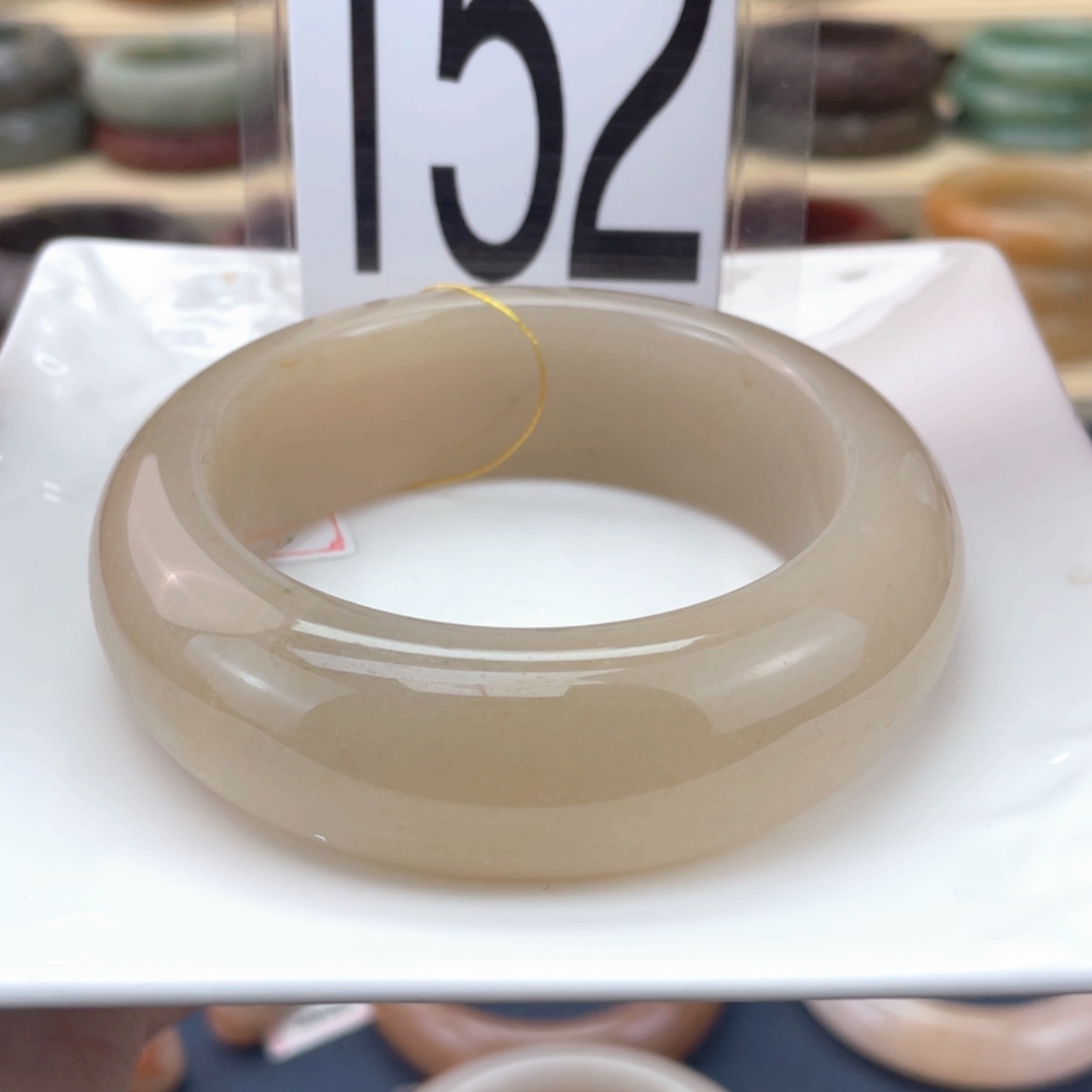 【闪购商品】石英质玉手镯未镶嵌