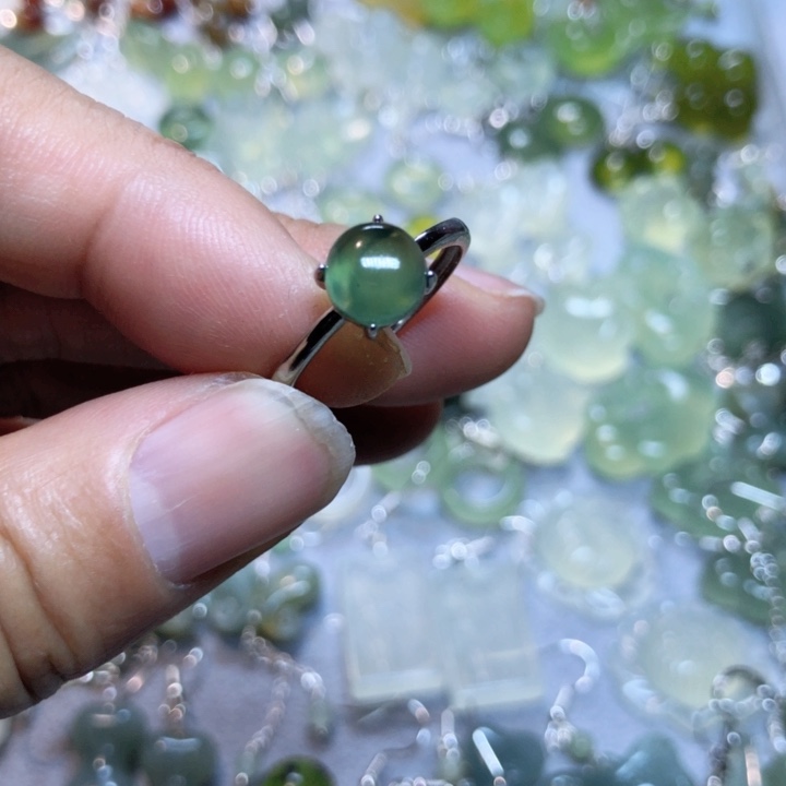 【闪购商品】蛇纹石玉挂件未镶嵌