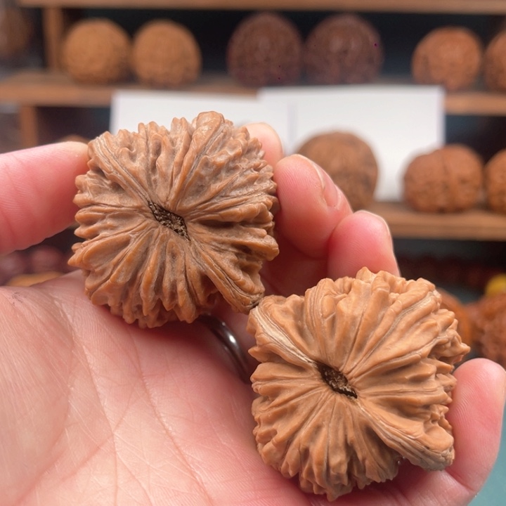 文玩核桃把件45平谷四座楼