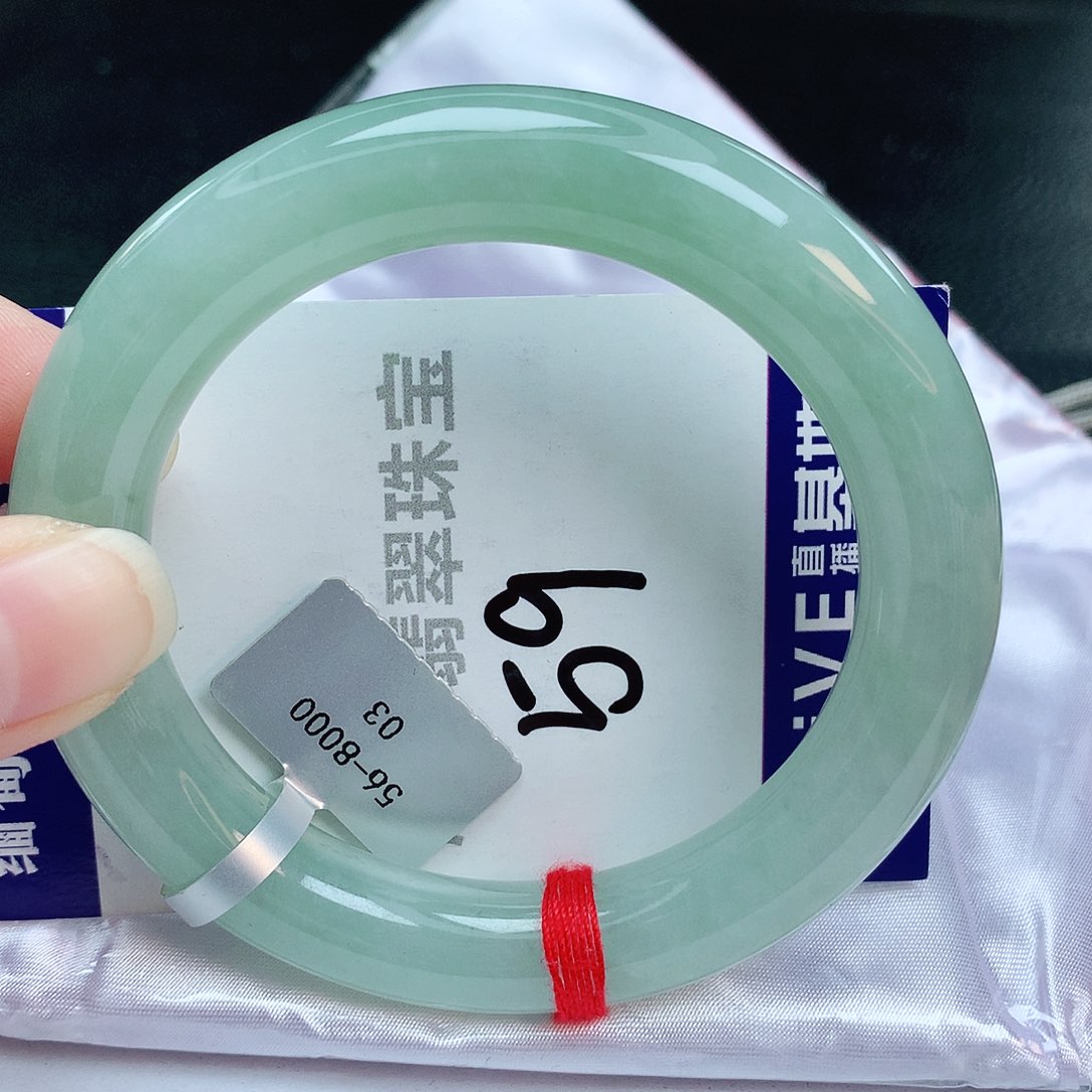 翡翠手镯未镶嵌缅甸天然A货翡翠手镯