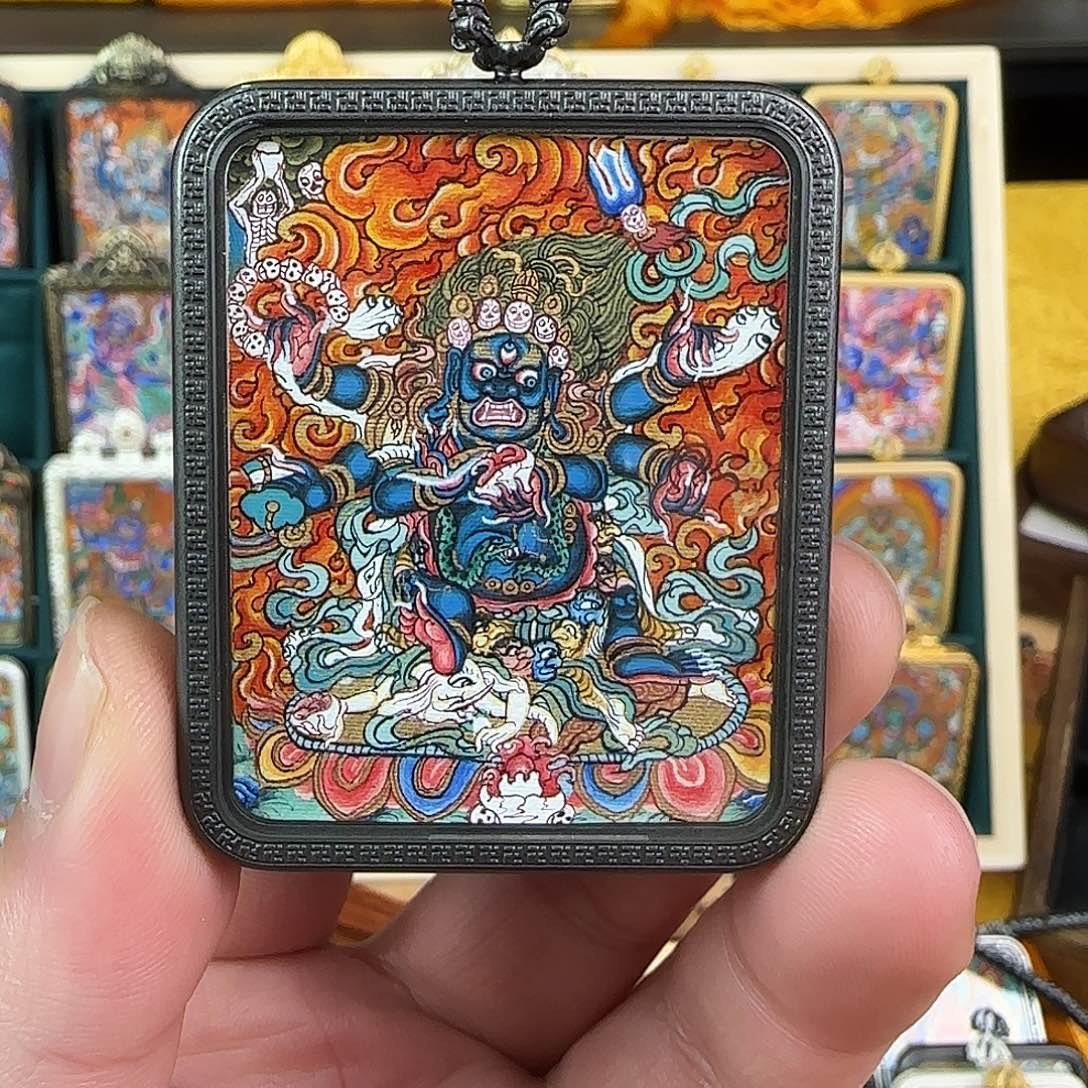 吊坠四****扭大黑天唐卡纯手绘！