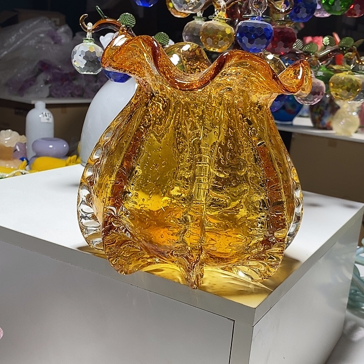 花瓶高20厘米口径9厘米