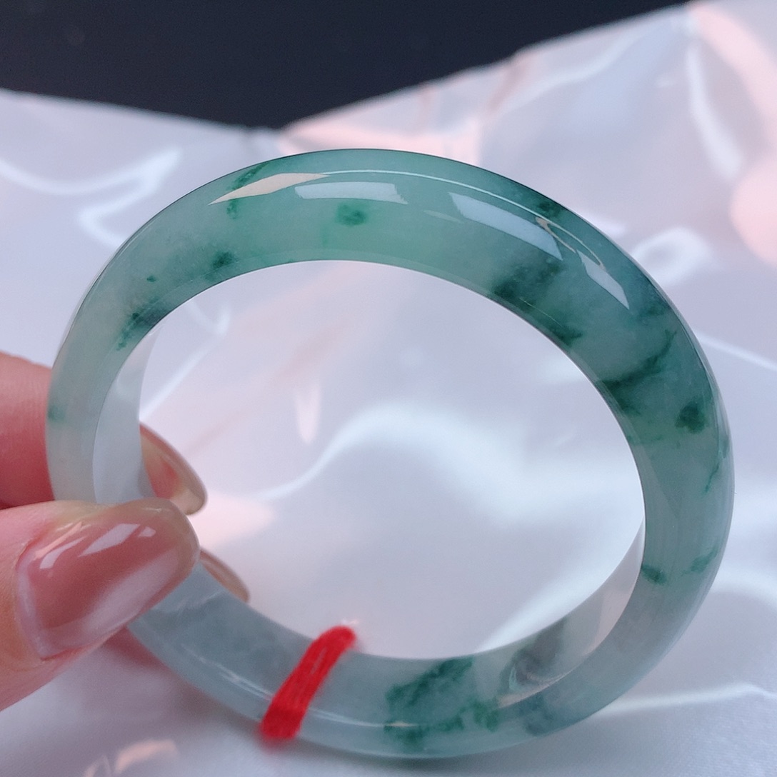 【闪购商品】未镶嵌手镯（贵妃镯）翡翠56