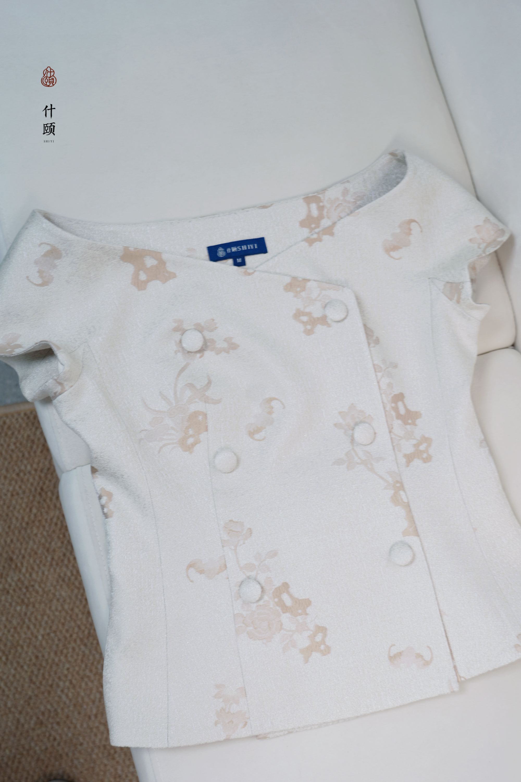 什颐新中式 丝毛提花绸短袖上衣&多款可选