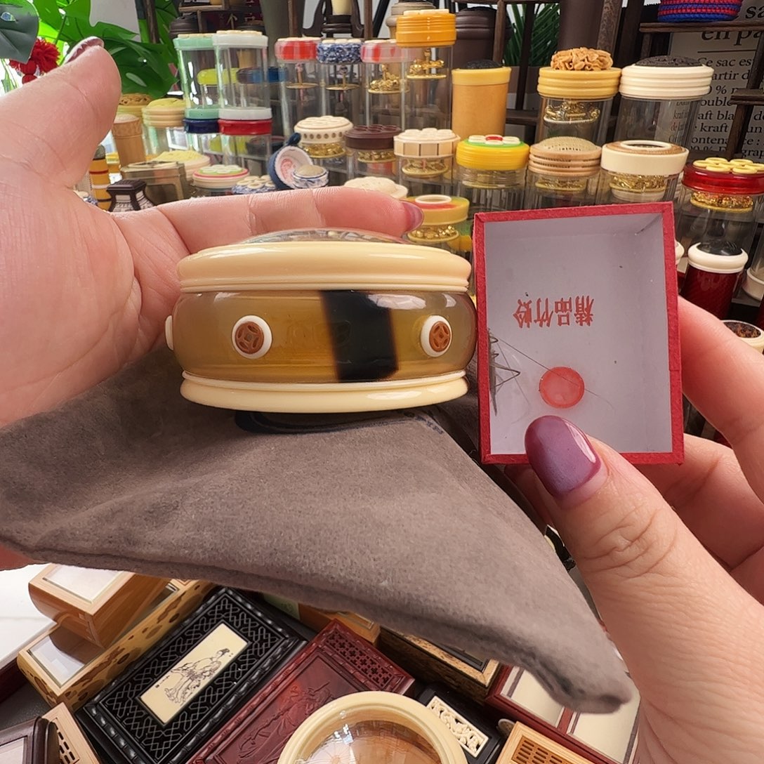 梁***鹏哈哈哈哈哈不要虫