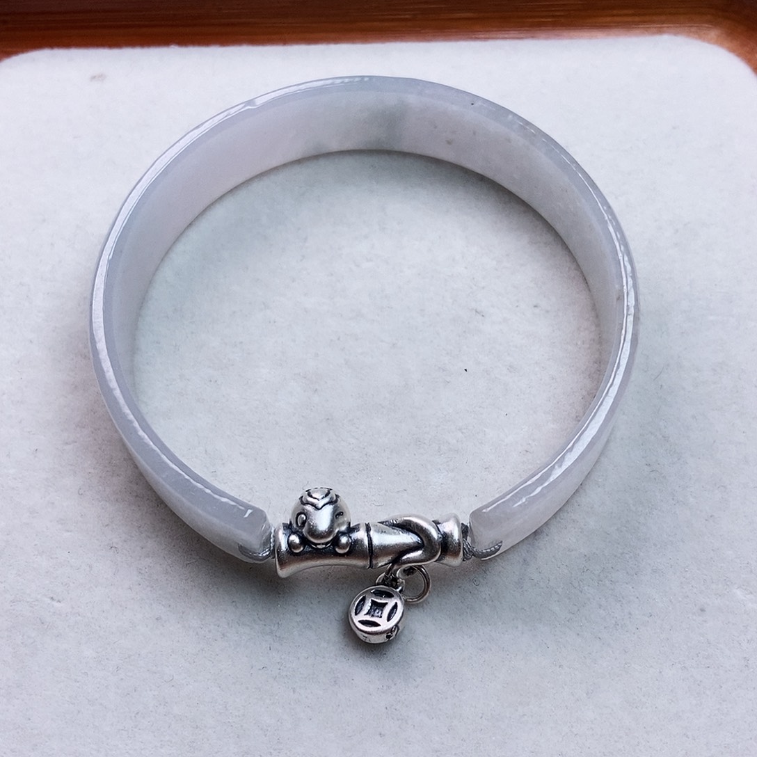 翡翠吊坠(不含链)未镶嵌老**了