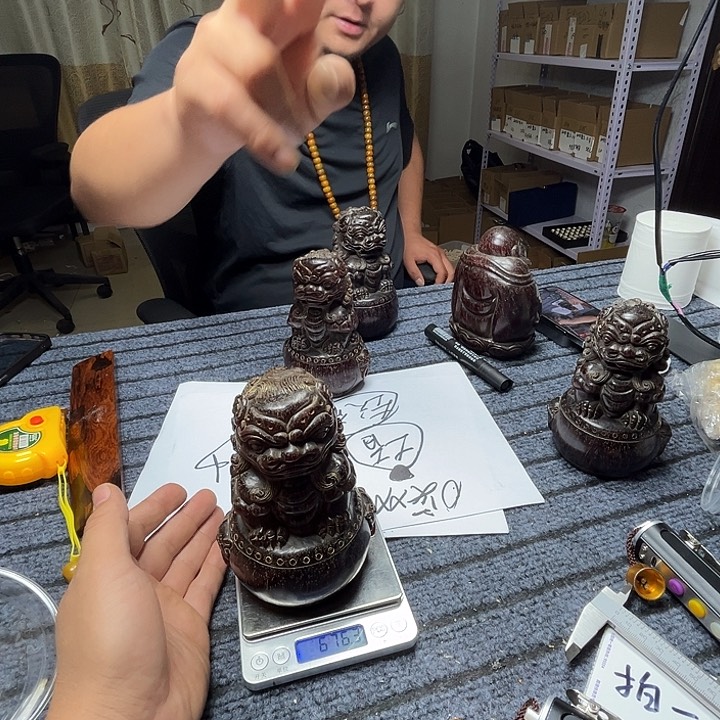 木缅甸花梨大果紫檀狮子