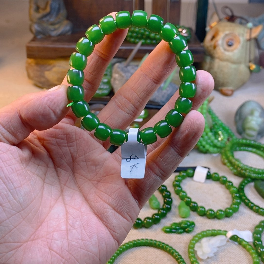 和田玉颈饰未镶嵌瑞*