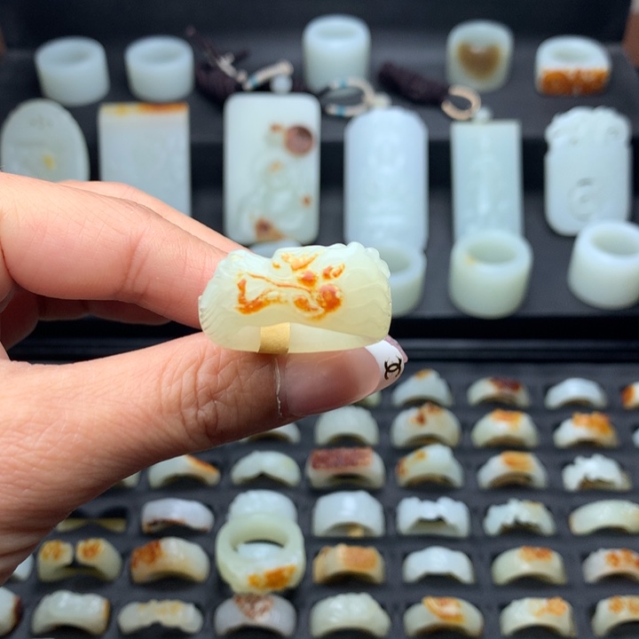 和田玉手链未镶嵌明****呀