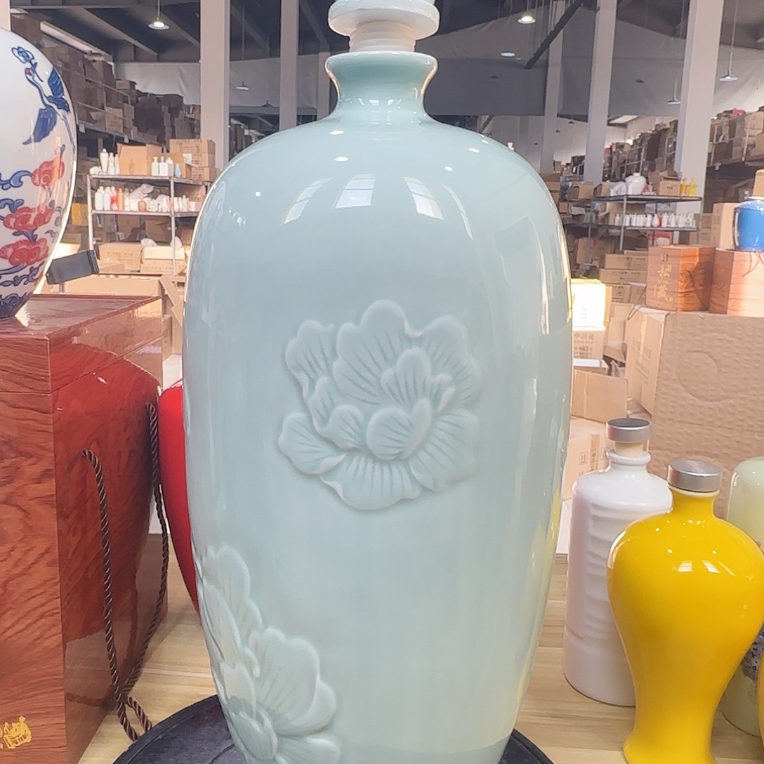 10斤装牡丹酒瓶1个微瑕