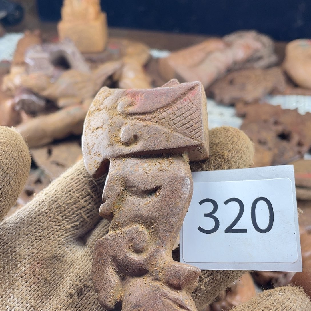 和田玉（糖玉）未镶嵌挂件