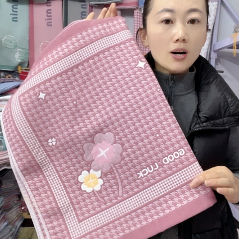 棉特价酒红色千鸟格