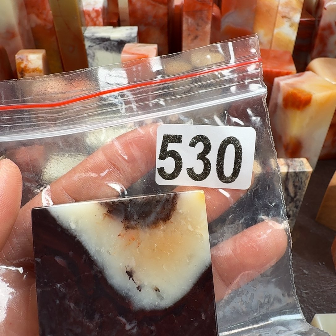 小***河印石老挝石老挝石料