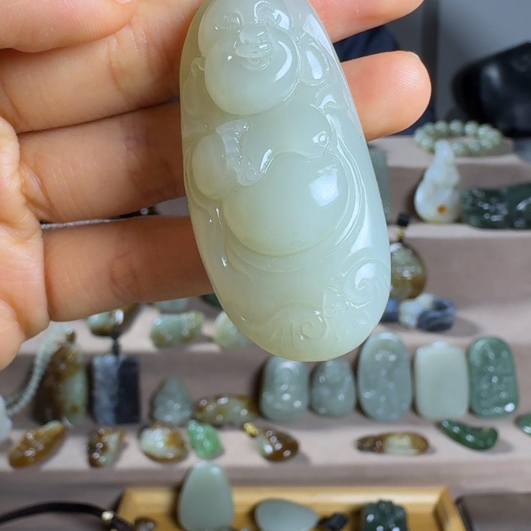 和田玉颈饰未镶嵌