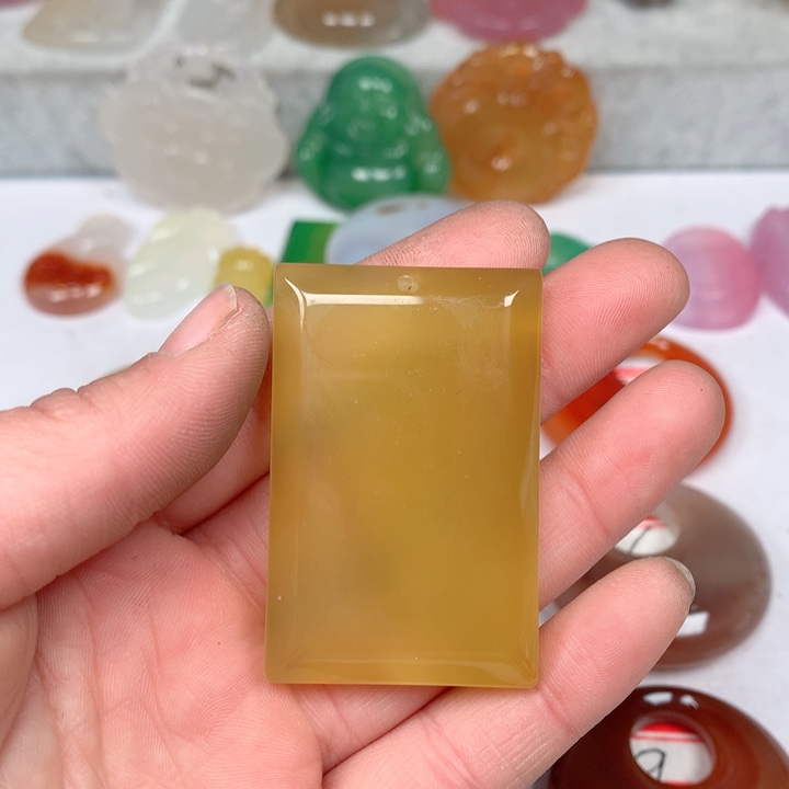 玛瑙/玉髓颈饰未镶嵌眉*