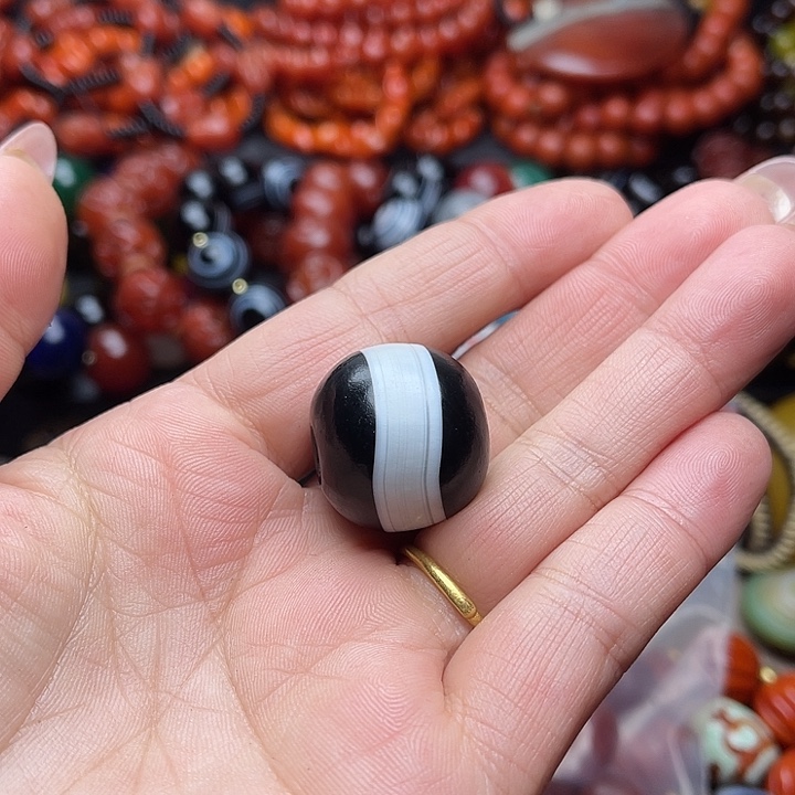 邦***哥玛瑙/玉髓未镶嵌手链