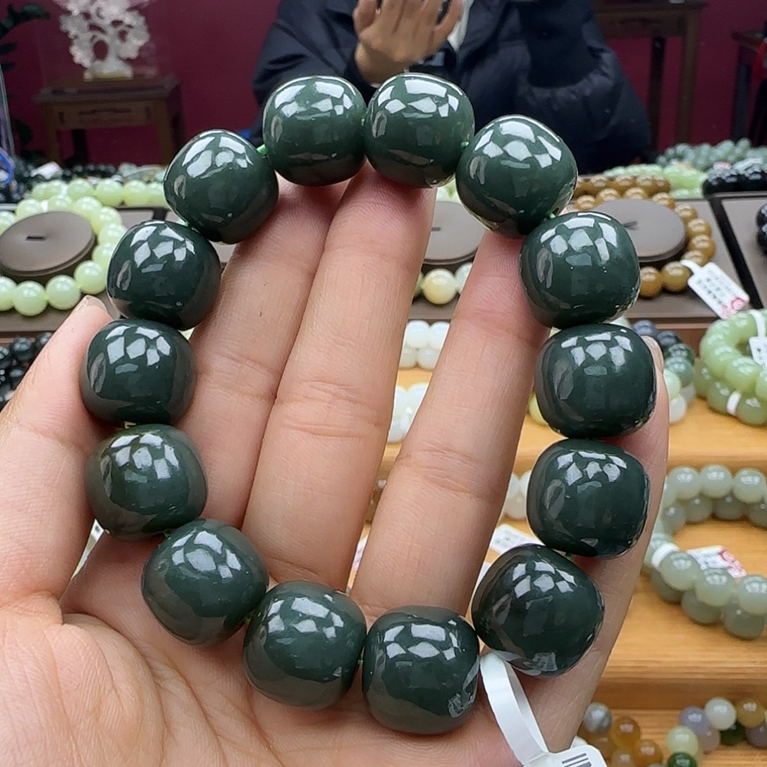 和田玉未镶嵌手链