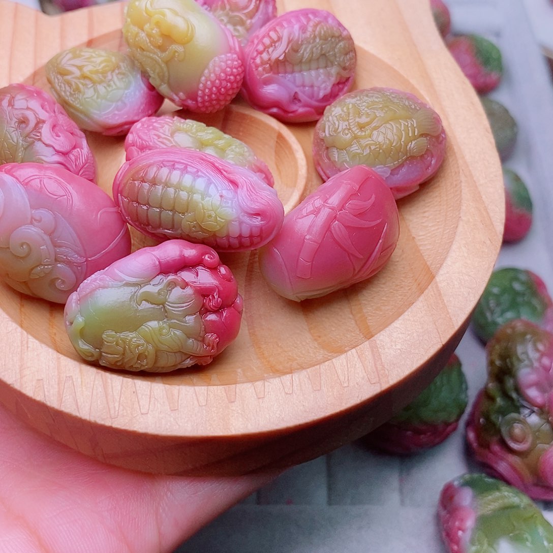 话***梅玛瑙/玉髓未镶嵌珠宝奇石盐源玛瑙定制