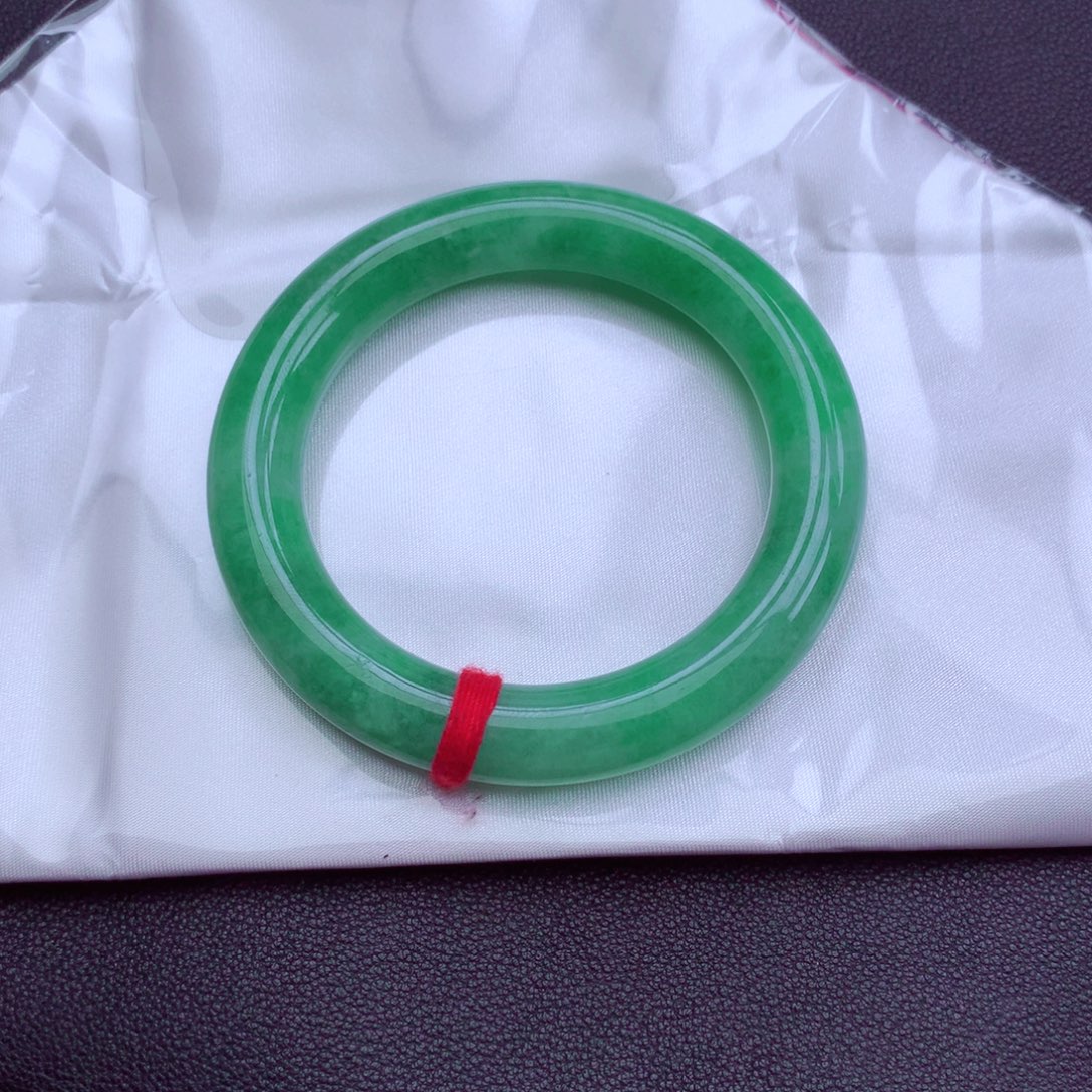 花****翡翠未镶嵌手镯翡翠