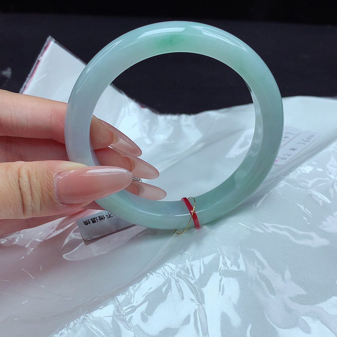 翡翠未镶嵌手镯62圈947