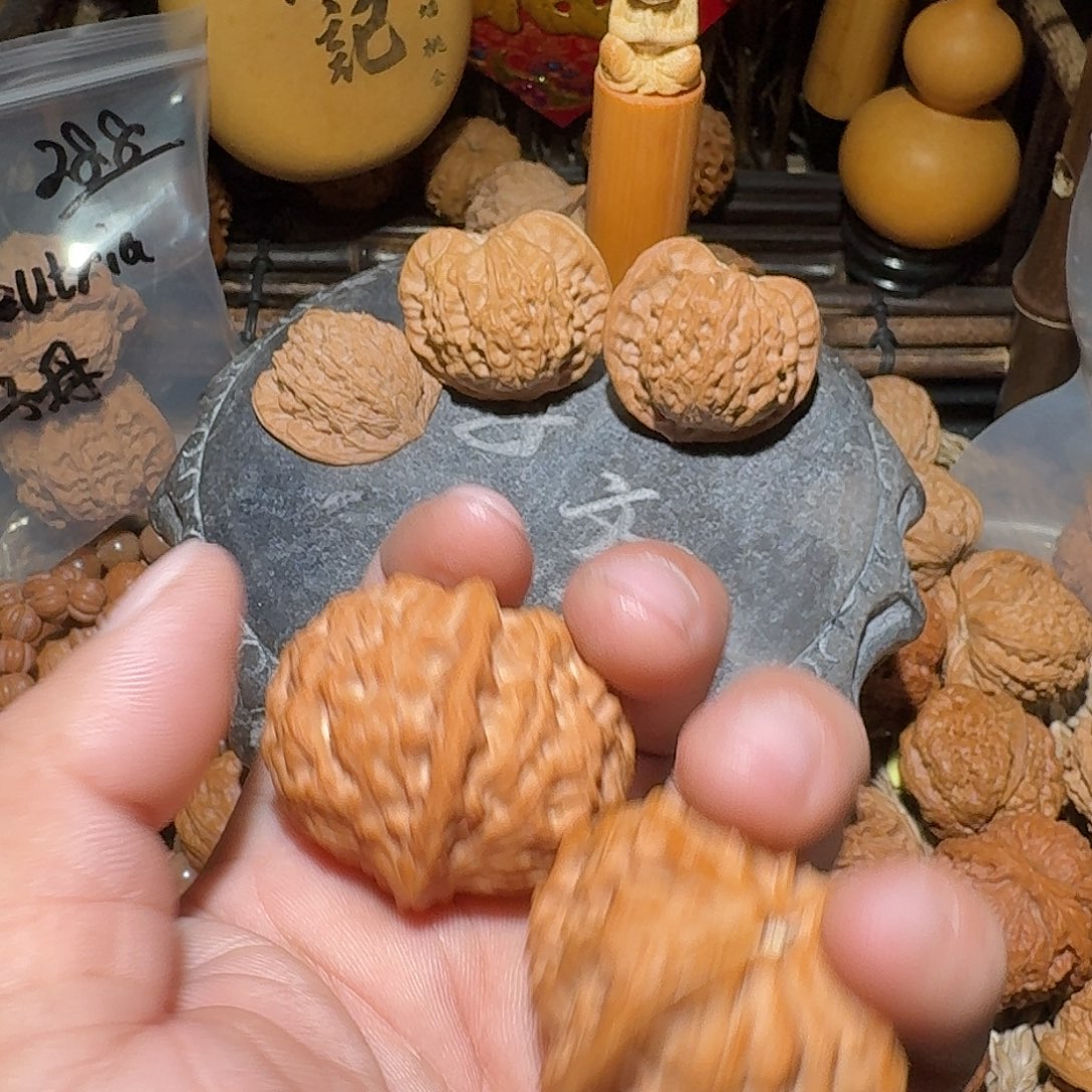 白***黑核桃48尺精品延庆元宝