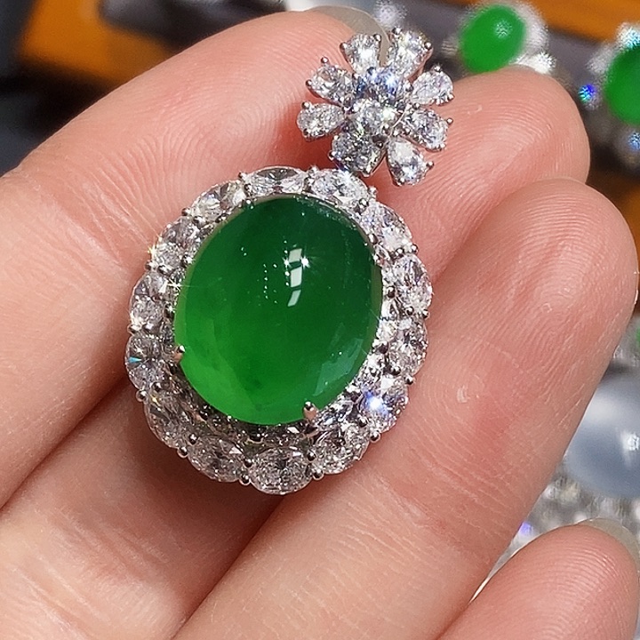 吊坠(不含链)18K金镶嵌翡翠