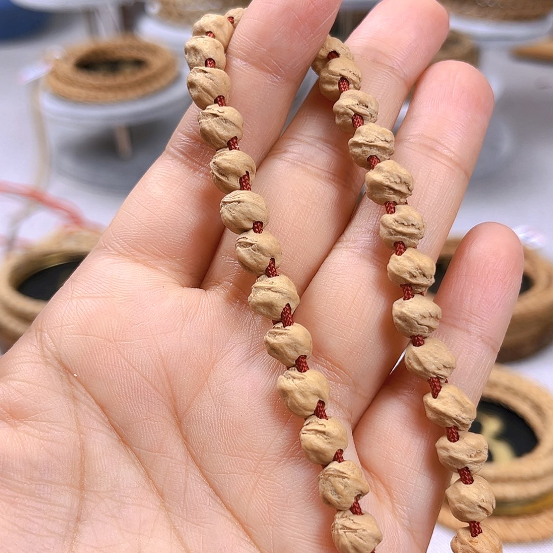 柏香籽/百香籽吊坠我***钱