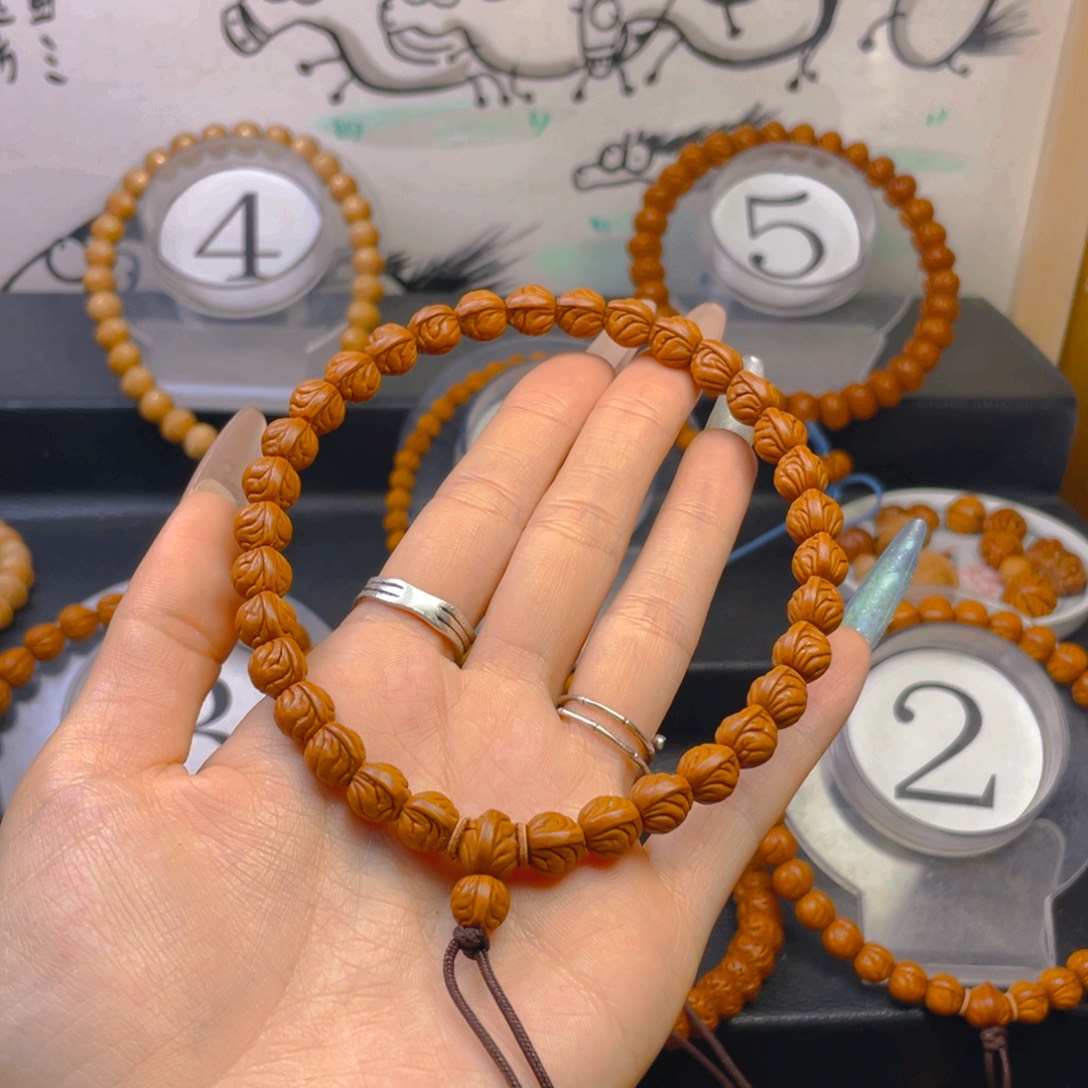 M****桃核吊坠0.999999999