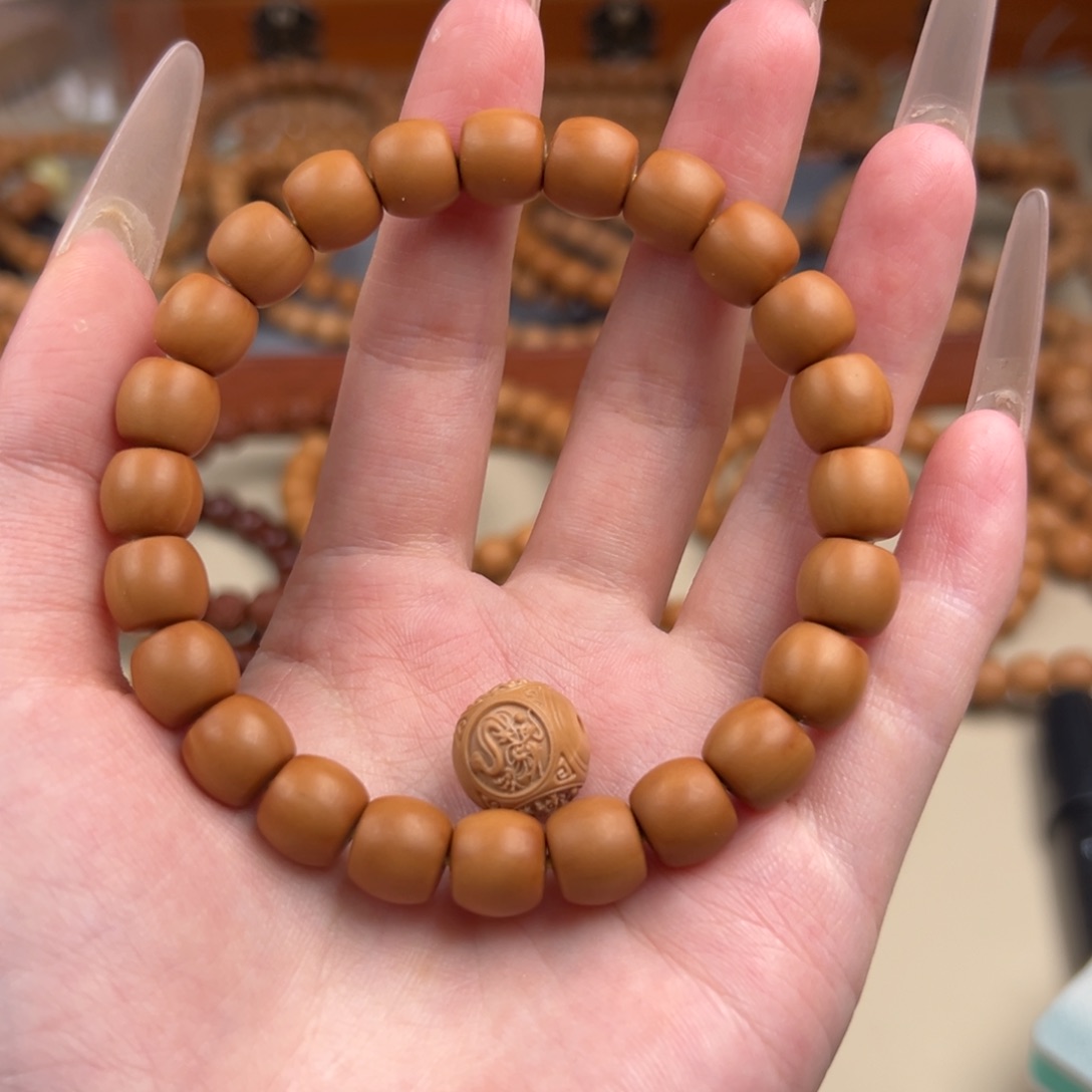 猴头核桃手串自然走色问天切王➕四大➕抛光➕弹力线46.8