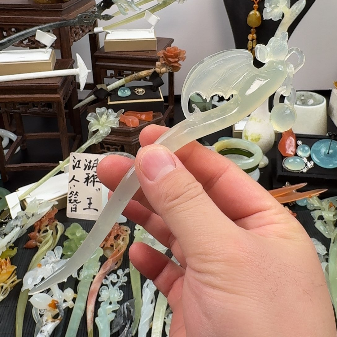 蛇纹石玉未镶嵌发饰