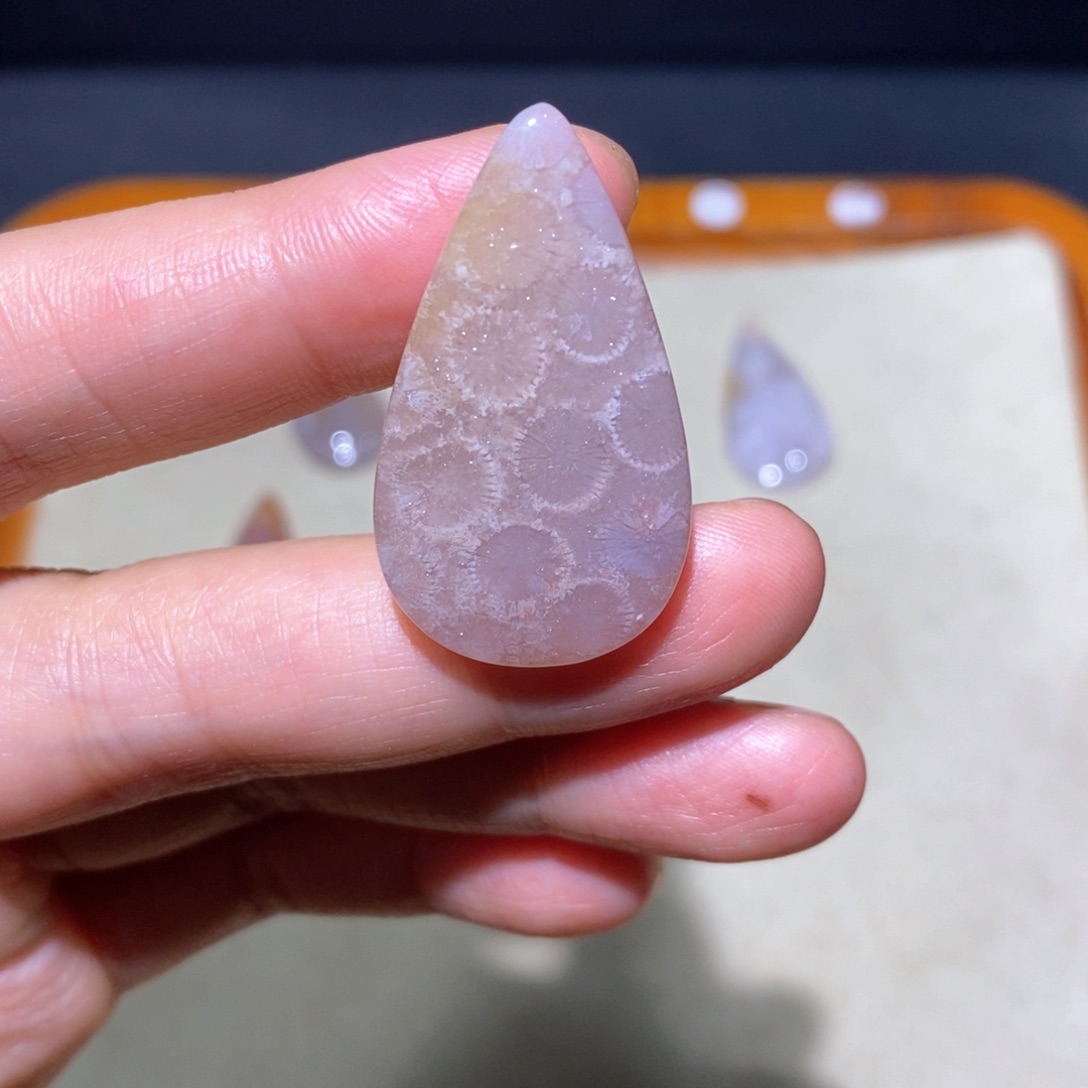 【闪购商品】硅化玉颈饰未镶嵌