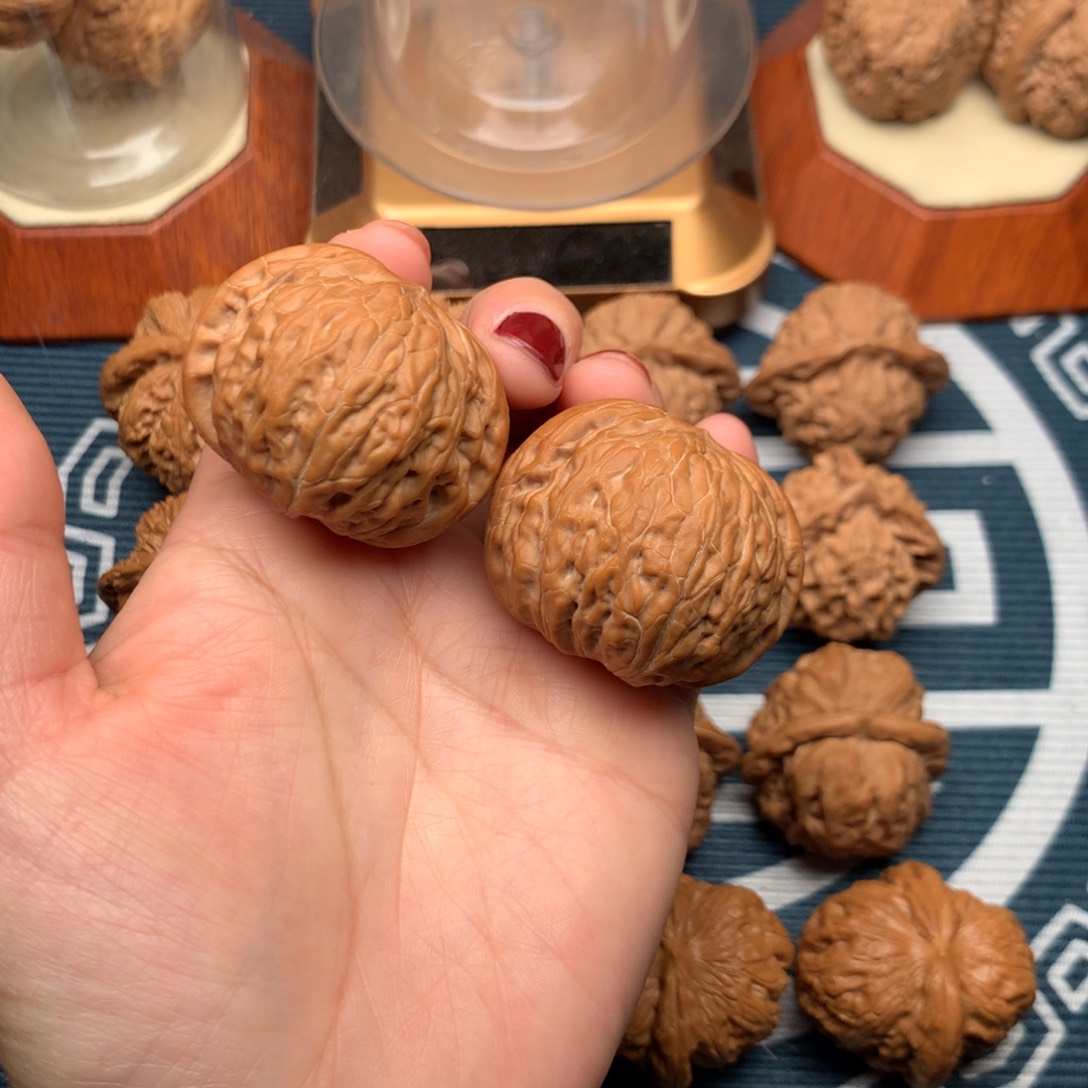 文玩核桃把件二*铁锤